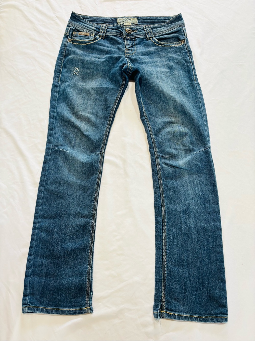 Jolt Medium Wash Embroidered Straight Leg Jeans